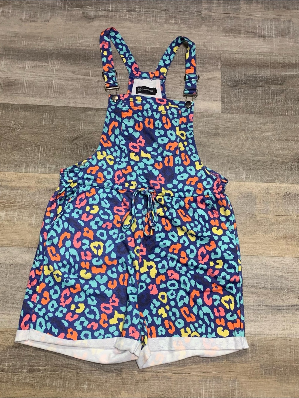 Merigold Kiss Rainbow Leopard Animal Print Shortalls Overall Shorts Small